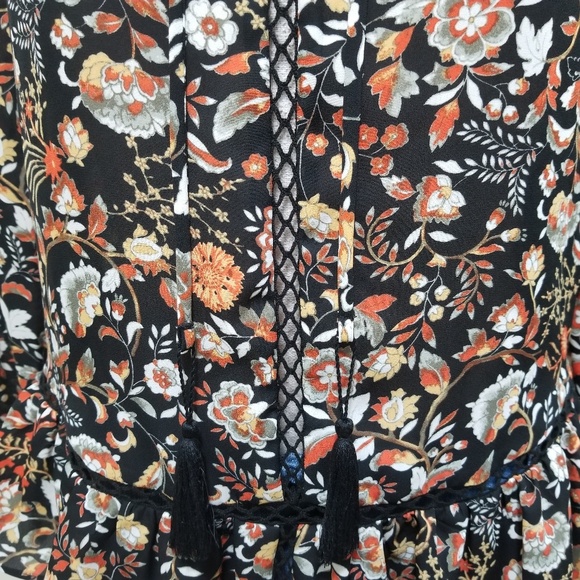 a.n.a. Black Folk Floral Print Peplum Hem Blouse - Picture 3 of 7